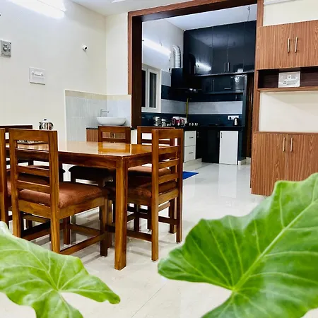 Truelife - 3Bhk Ac Apartments For Large Family - Best Location - Direct Flyover To Alipiri Gate - Walk To Ps4 Veg Restaurant - Modular Kitchen - Super Fast Wifi - Android Tv - 250 Jio Channels - Easy Access To All Temples - Top Service With Lots Of L Tirupati Exterior photo