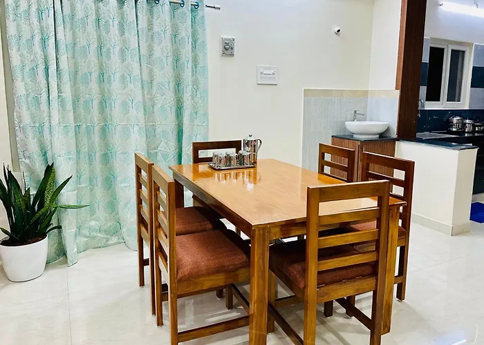 Truelife - 3Bhk Ac Apartments For Large Family - Best Location - Direct Flyover To Alipiri Gate - Walk To Ps4 Veg Restaurant - Modular Kitchen - Super Fast Wifi - Android Tv - 250 Jio Channels - Easy Access To All Temples - Top Service With Lots Of L